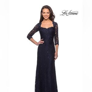 La Femme Navy Blue lace sweetheart neckline gown size 20 NWT